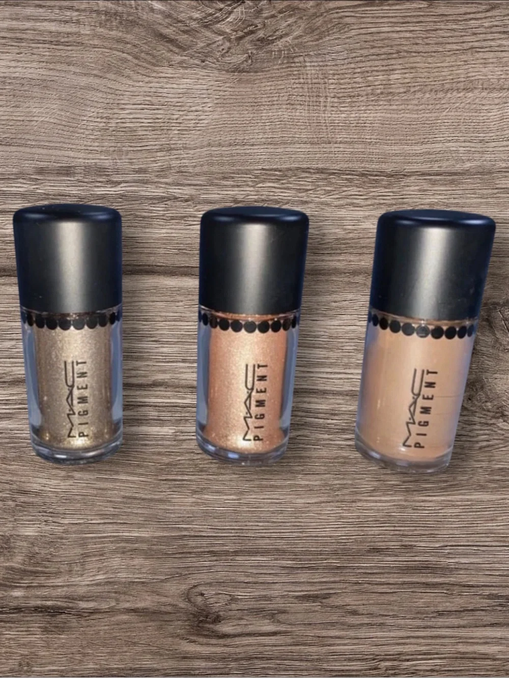 MAC Cosmetics Eyeshadow Pigment Set - Champagne, Rose Gold, Bronze
